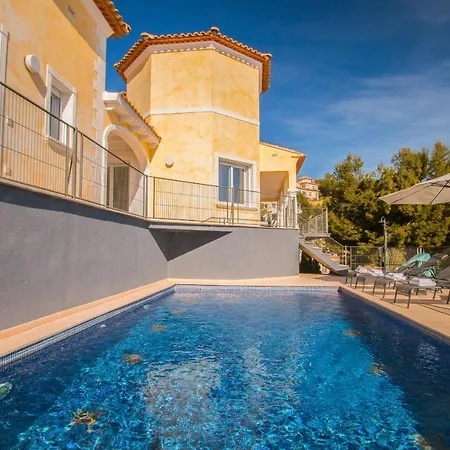 Perspectiva Villa *